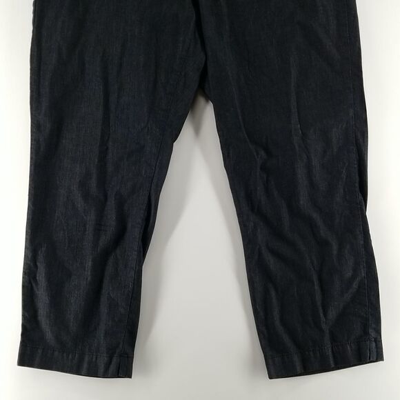 Tommy Hilfiger Jeans Women's Size 12 Dark Blue Capris Pockets Zipper Closure - Picture 3 of 10
